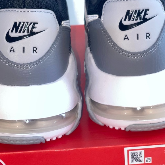 Nike Air Max Excee Men's Size 10/Women’s Size 11.5 Brand New With Partial Box - Picture 10 of 13